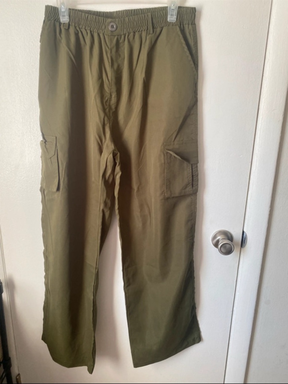 Men's Olive Green Cargo Pants - Casual Utility Style Old Navy